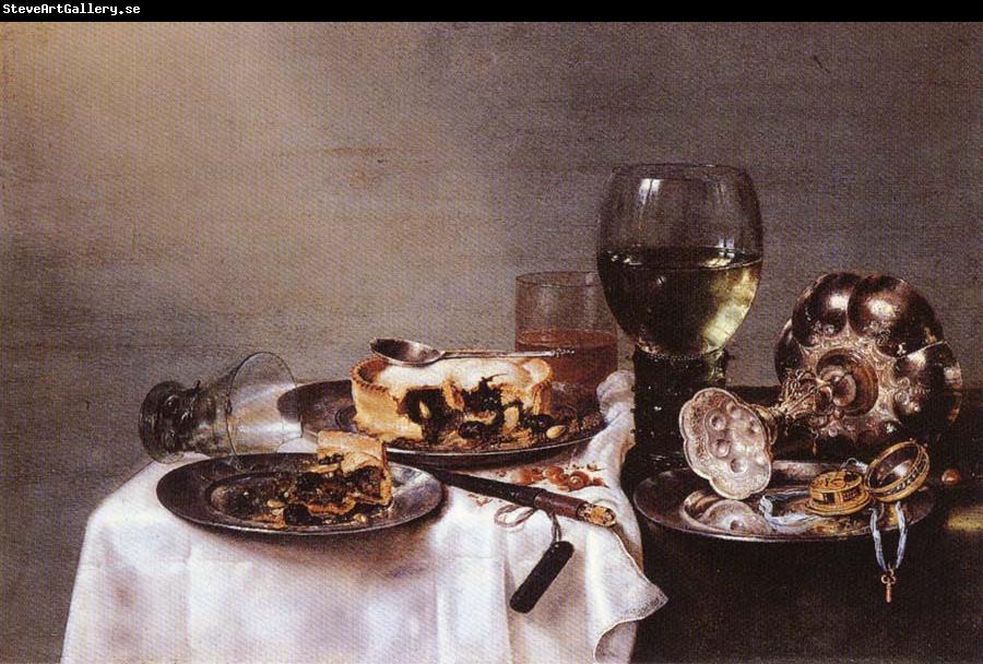 HEDA, Willem Claesz. Breakfast Table with Blackberry Pie